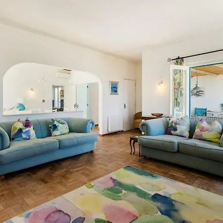 Casa C With Private Pool And Semesterbostad
